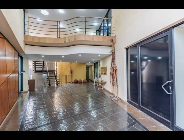214M² OFFICE TO LET IN WESTVILLE